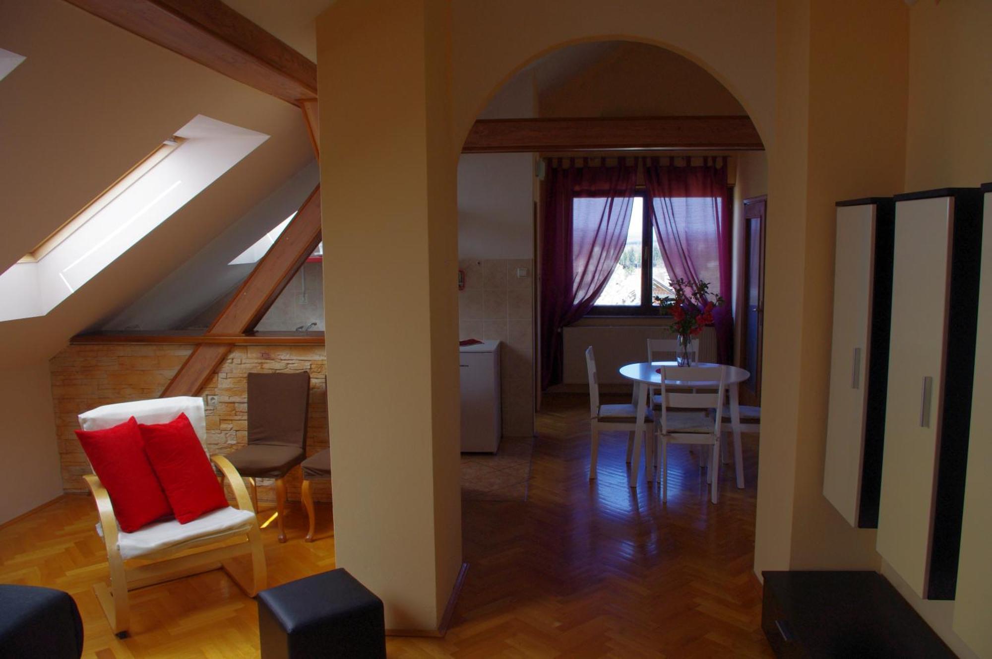 Apartment Tomy Slunj Exterior photo