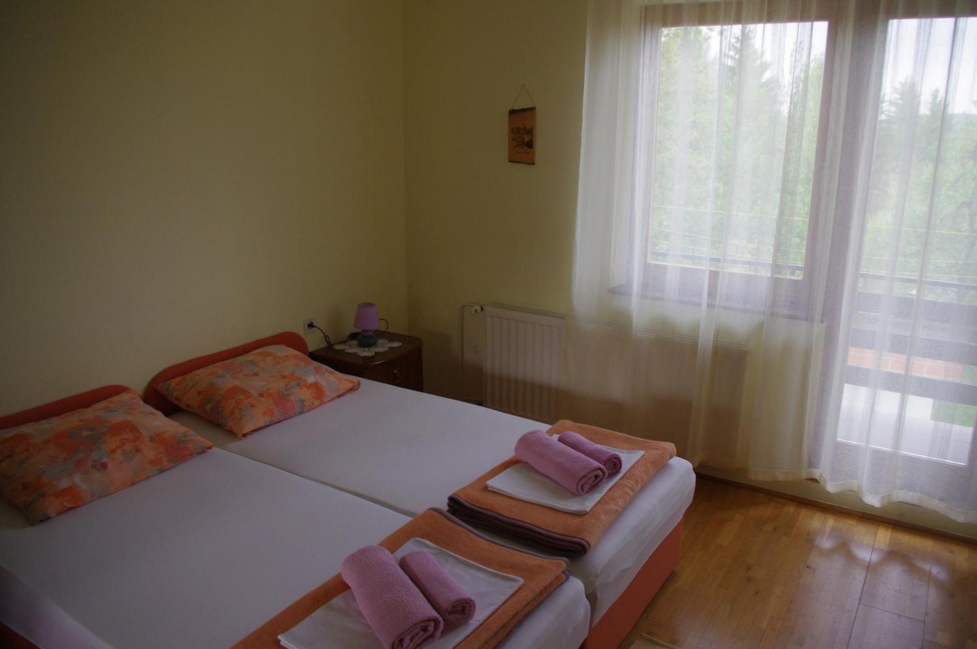 Apartment Tomy Slunj Exterior photo
