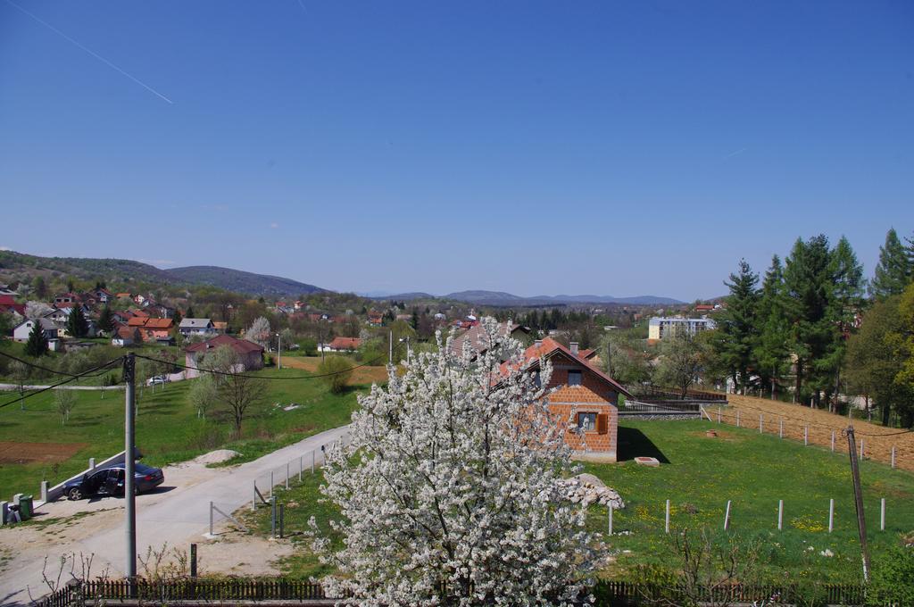 Apartment Tomy Slunj Exterior photo